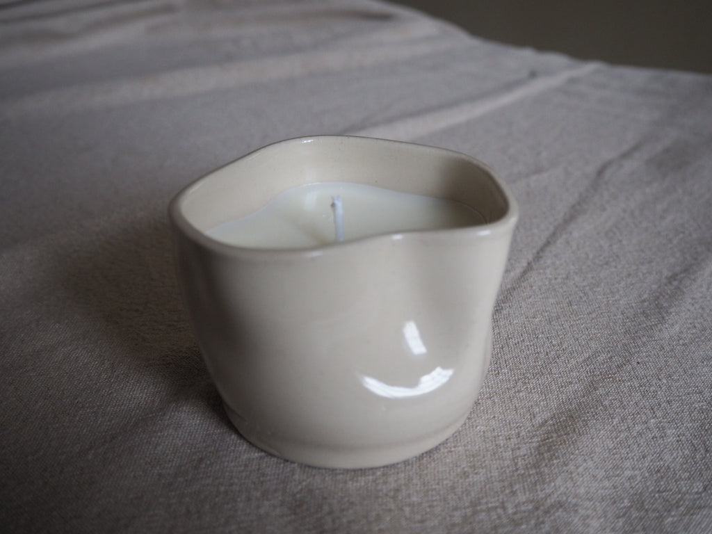 Wobble Scented Candle