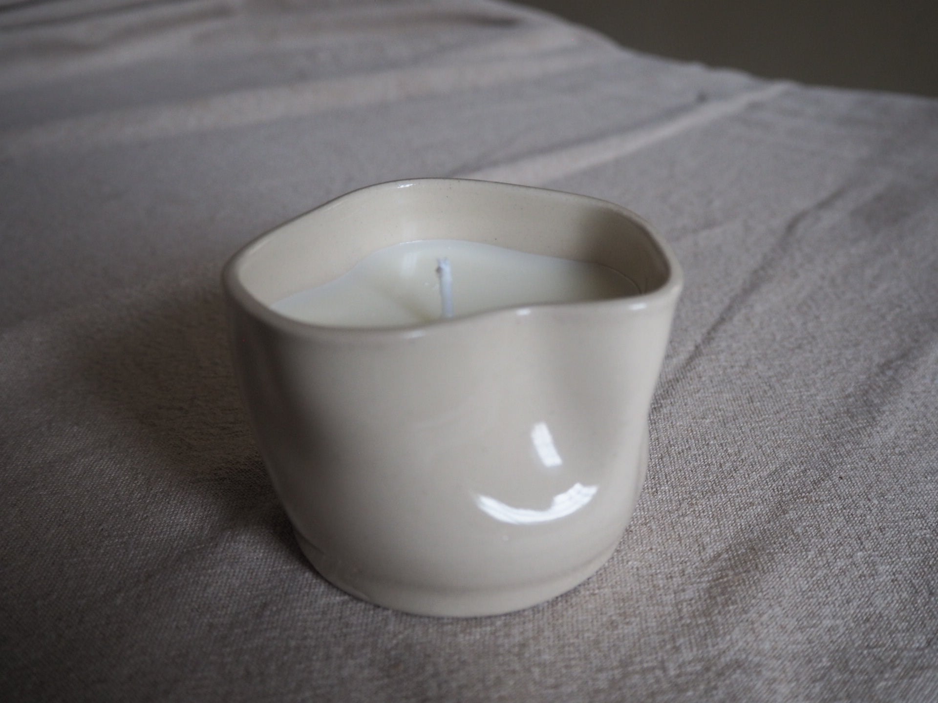 Wobble Scented Candle