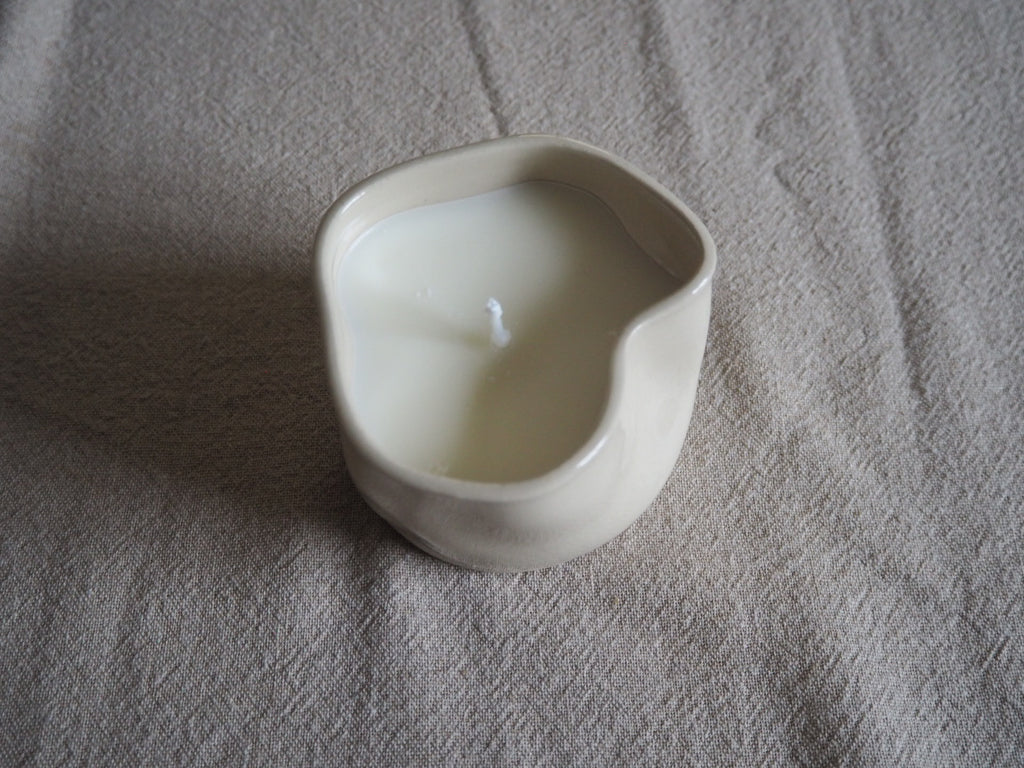 Wobble Scented Candle