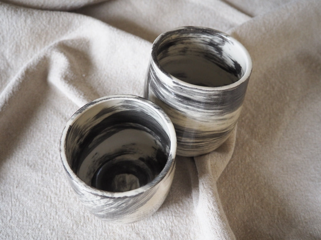 Tumbler With Black Strokes