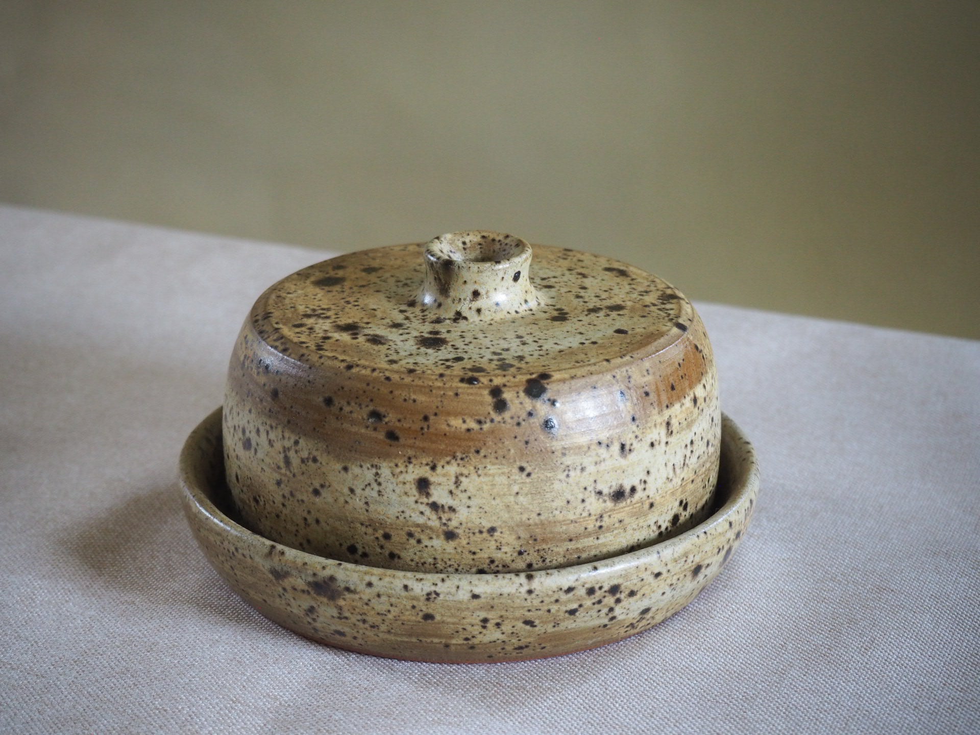 Round Butter Dish