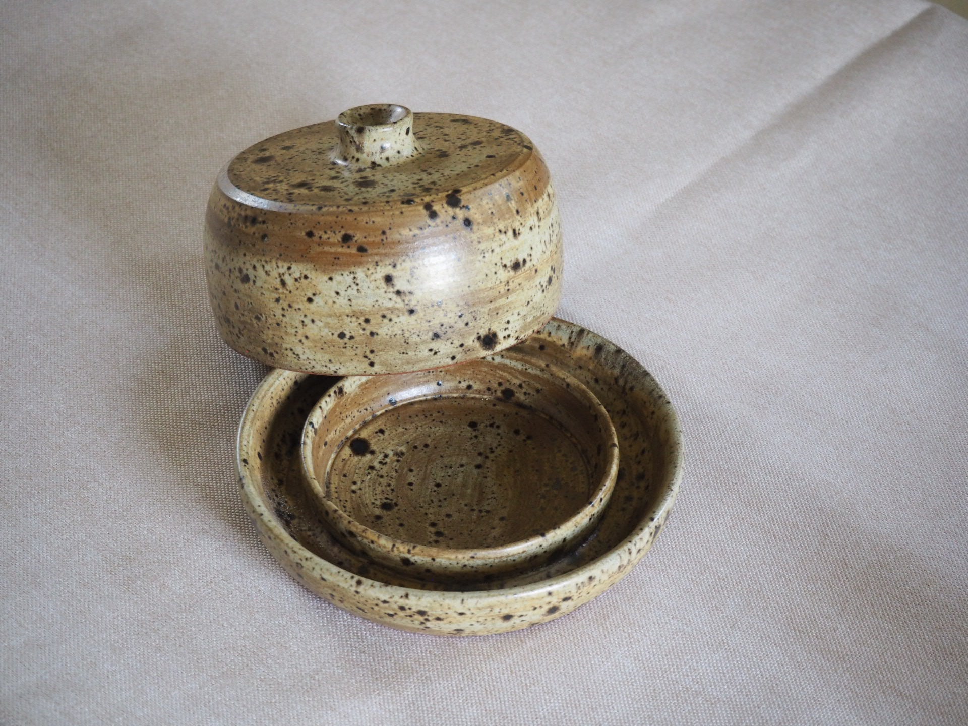 Round Butter Dish