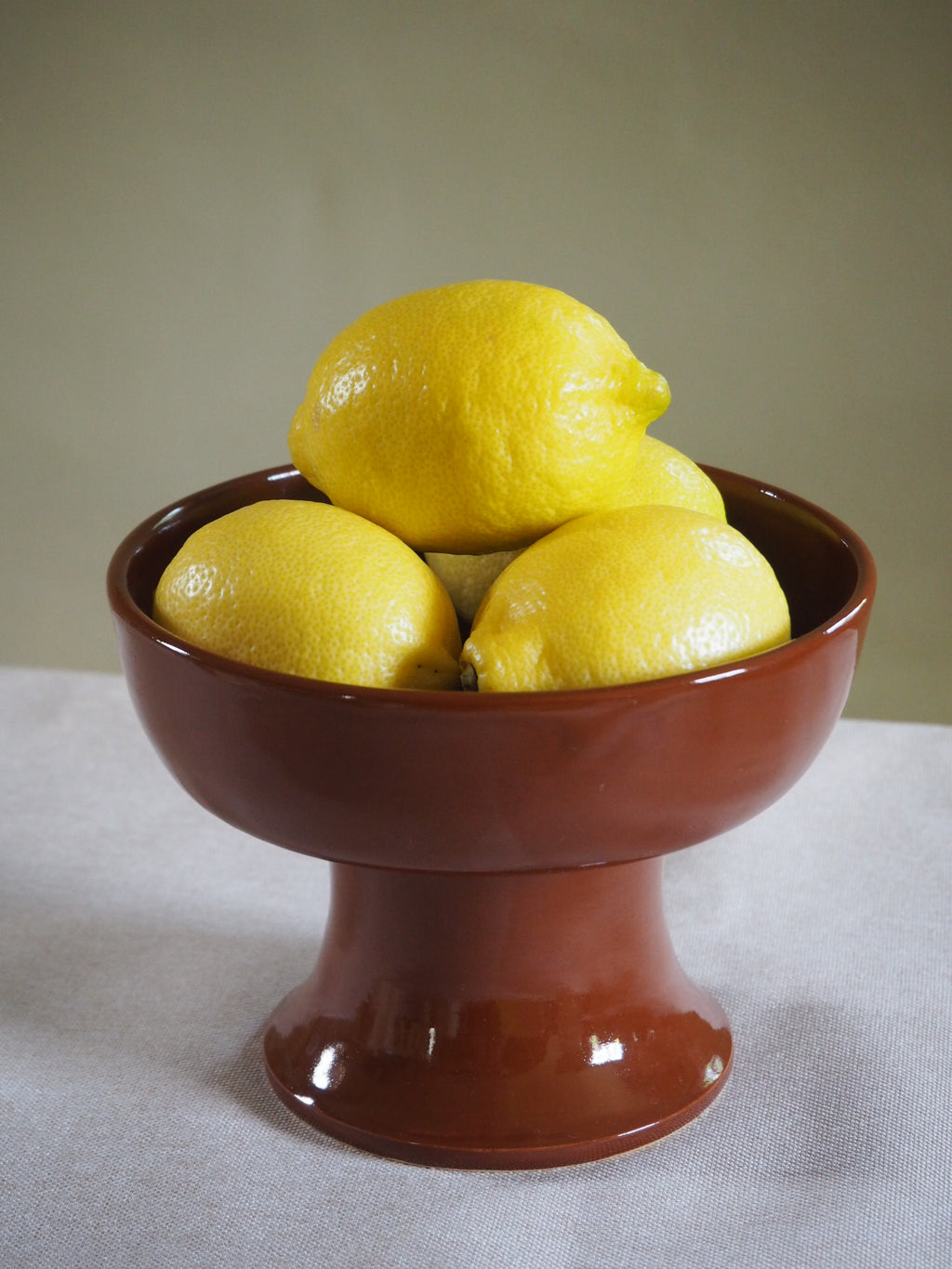 Raised Serving Bowl Brown